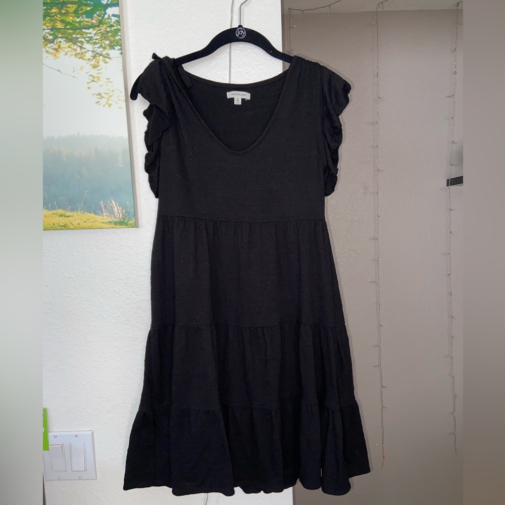 Max Studio Sleeveless Black Midi Dress